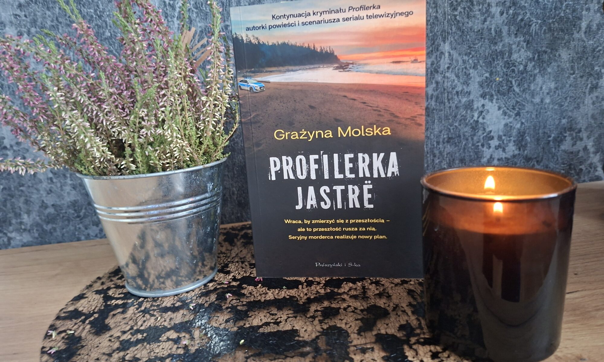 profilerka jastre